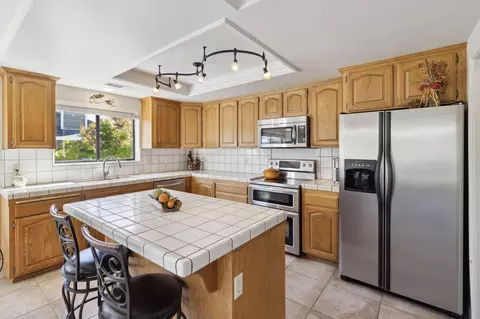 Kitchen - 3762 Rushmore Dr, Redding, CA 96001 photo 1 of 4