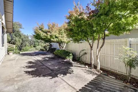 Exterior - 3762 Rushmore Dr, Redding, CA 96001 photo 19 of 21