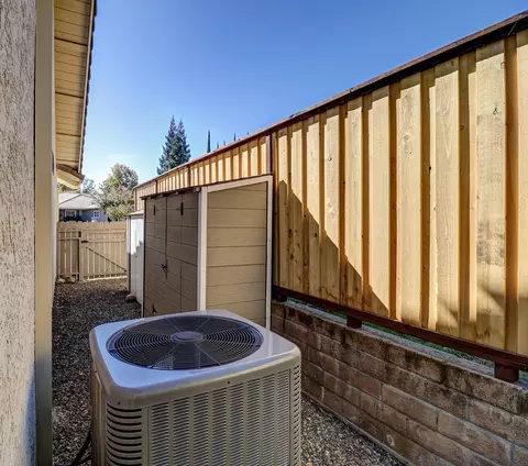 Exterior - 3762 Rushmore Dr, Redding, CA 96001 photo 18 of 21