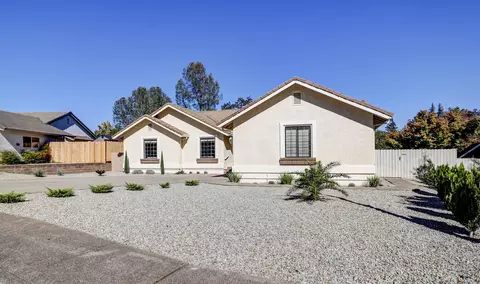 Exterior - 3762 Rushmore Dr, Redding, CA 96001 photo 4 of 21