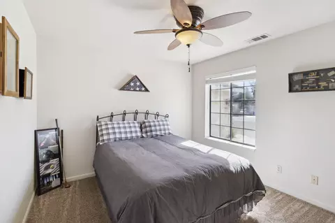 Bedroom - 3762 Rushmore Dr, Redding, CA 96001 photo 5 of 8