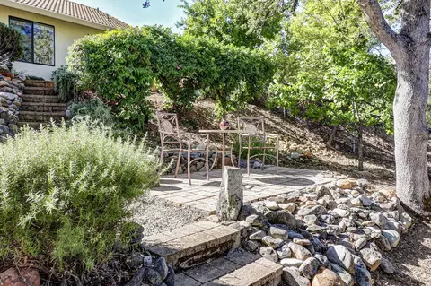 Exterior - 3762 Rushmore Dr, Redding, CA 96001 photo 12 of 21