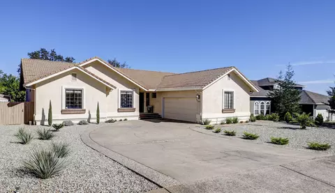 3762 Rushmore Dr, Redding, CA 96001