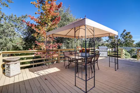 Exterior - 3762 Rushmore Dr, Redding, CA 96001 photo 15 of 21