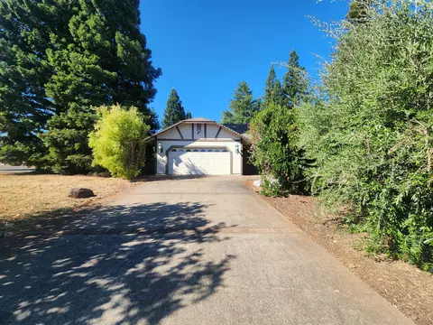 4790 Alta Saga Dr, Redding, CA 96002
