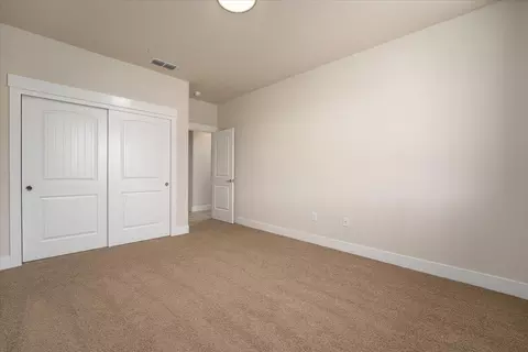 Bedroom - 271 Mill Valley Pkwy, Redding, CA 96003 photo 4 of 4