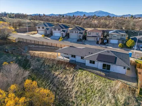 View/Area - 271 Mill Valley Pkwy, Redding, CA 96003 photo 3 of 3
