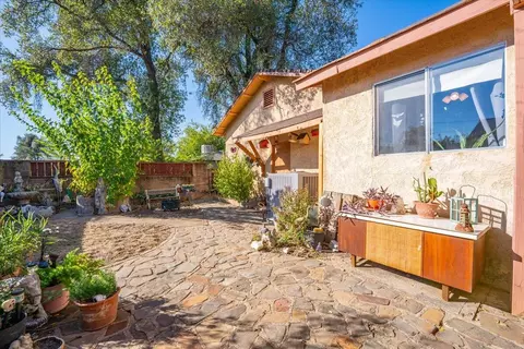 385 Manzanita Ln, Redding, CA 96002 photo 31