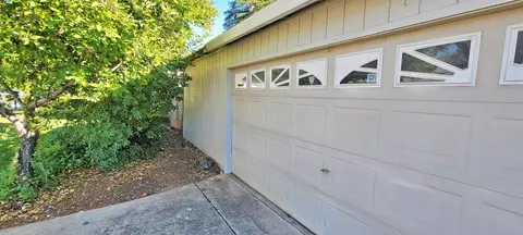 545 Loma Vista Dr, Redding, CA 96002 photo 31
