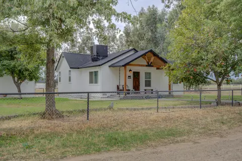 3377 Sleeping Bull Dr, Cottonwood, CA 96022