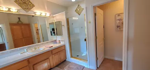 765 Oakhurst Trl, Redding, CA 96003 photo 13