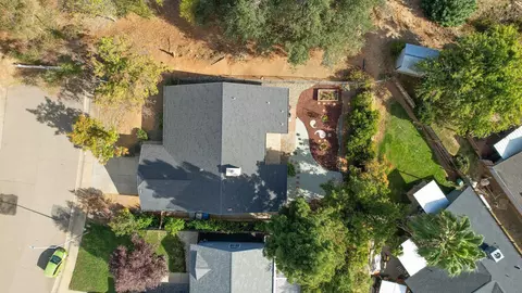 2011 Yahi Ln, Redding, CA 96002 photo 25