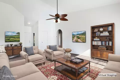 2011 Yahi Ln, Redding, CA 96002 photo 2