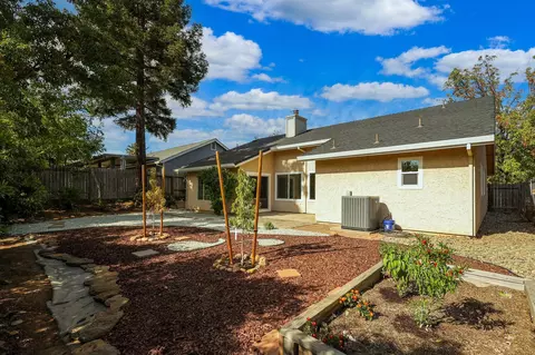 2011 Yahi Ln, Redding, CA 96002 photo 22