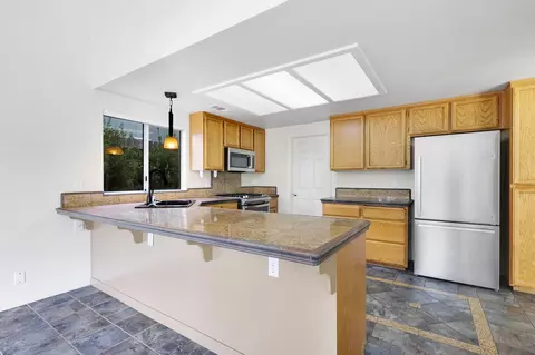 2011 Yahi Ln, Redding, CA 96002 photo 5