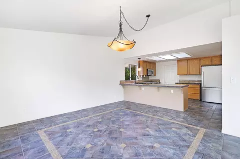 2011 Yahi Ln, Redding, CA 96002 photo 9