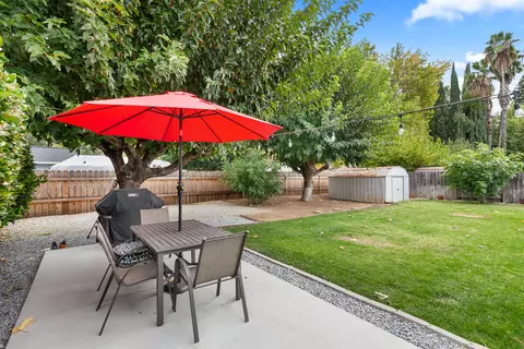 Exterior - 5747 Old Barn Way, Redding, CA 96001 photo 4 of 4