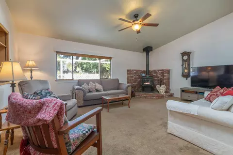 Living - 1005 Belcrest Dr, Redding, CA 96003 photo 1 of 1