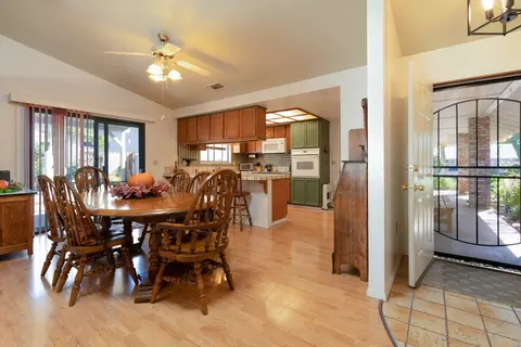 Entry Way - 1005 Belcrest Dr, Redding, CA 96003 photo 1 of 1