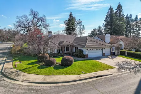 Exterior - 3687 Eagle Pkwy, Redding, CA 96001 photo 2 of 9