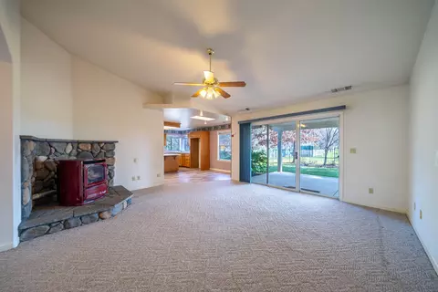 Living - 3687 Eagle Pkwy, Redding, CA 96001 photo 2 of 5