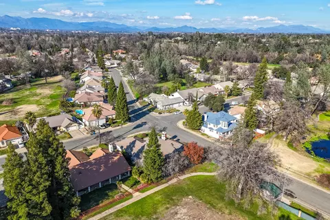 View/Area - 3687 Eagle Pkwy, Redding, CA 96001 photo 3 of 4