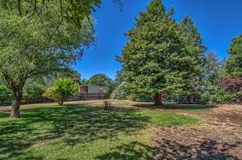 3120 Alta Mesa Dr, Redding, CA 96002 photo 3