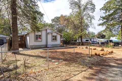 21630 S Cottonwood St, Burney, CA 96013