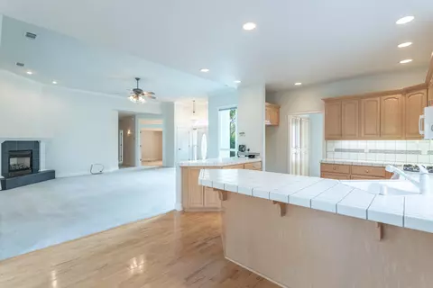 Living - 7412 Quiet Dr, Anderson, CA 96007 photo 5 of 6