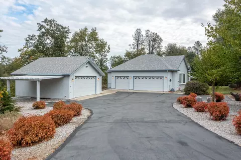 Exterior - 7412 Quiet Dr, Anderson, CA 96007 photo 3 of 23