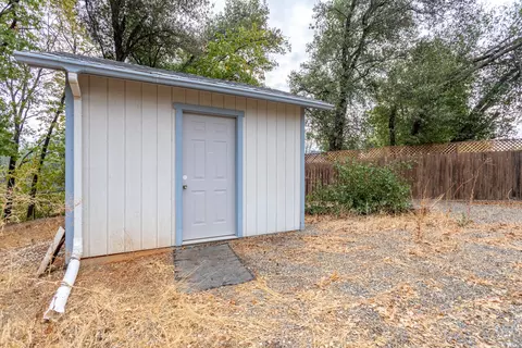 Exterior - 7412 Quiet Dr, Anderson, CA 96007 photo 20 of 23