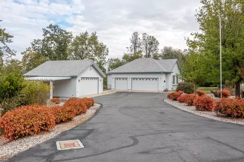 Exterior - 7412 Quiet Dr, Anderson, CA 96007 photo 2 of 23