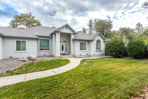 Exterior - 7412 Quiet Dr, Anderson, CA 96007 photo 16 of 23