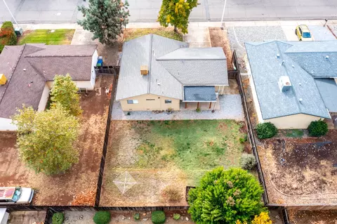2472 Saturn, Redding, CA 96002 photo 11