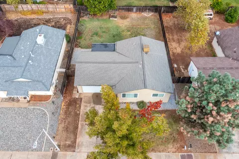2472 Saturn, Redding, CA 96002 photo 12