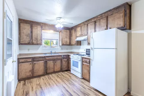 2472 Saturn, Redding, CA 96002 photo 2