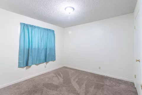2472 Saturn, Redding, CA 96002 photo 8