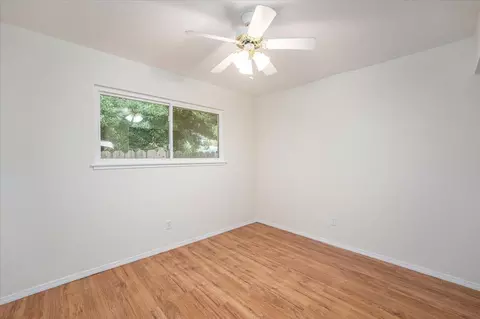 2555 Wilson Ave, Redding, CA 96002 photo 16