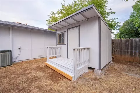 2555 Wilson Ave, Redding, CA 96002 photo 25