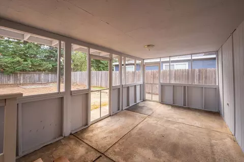 2555 Wilson Ave, Redding, CA 96002 photo 21