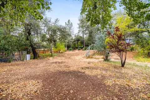 Exterior - 1934 Herbscenta Ln, Redding, CA 96003 photo 5 of 7