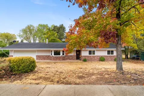 1934 Herbscenta Ln, Redding, CA 96003