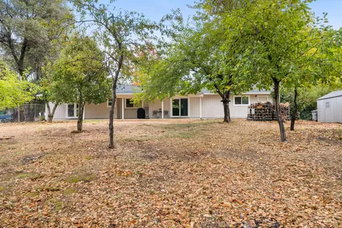 Exterior - 1934 Herbscenta Ln, Redding, CA 96003 photo 7 of 7