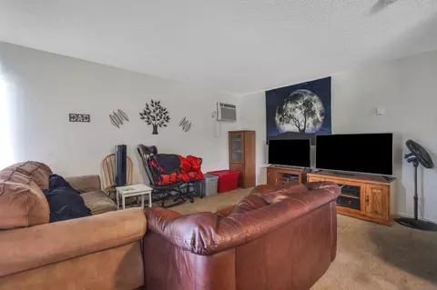 Living - 1415-1421 Orange Ave, Redding, CA 96001 photo 1 of 2
