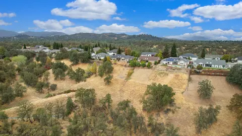 4059 Winter Green Ct, Redding, CA 96001 photo 31