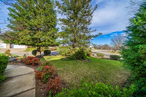 19391 Titleist Way, Redding, CA 96003 photo 2