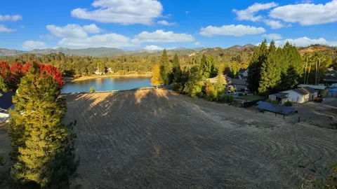 Spring Lake Street, Redding, CA 96003 photo 13