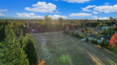 Spring Lake Street, Redding, CA 96003 photo 11