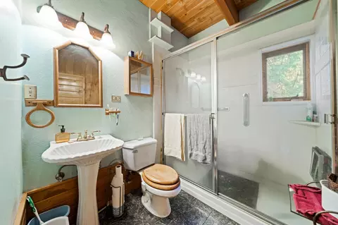 Bath - 9331 Thatcher Mill Rd, Shingletown, CA 96088 photo 2 of 2