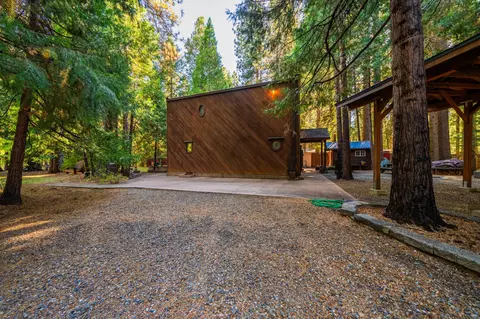 Exterior - 9331 Thatcher Mill Rd, Shingletown, CA 96088 photo 10 of 16